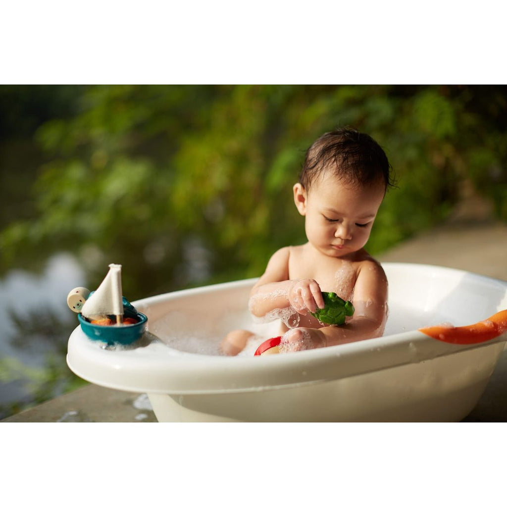 Kid playing PlanToys Sea Life Bath Set