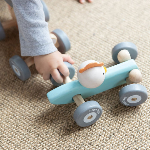 Voiture de course de poulet